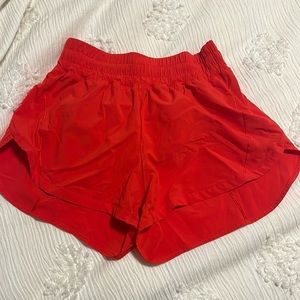 Lululemon track that shorts